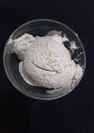 A picture of Thandai ice cream.