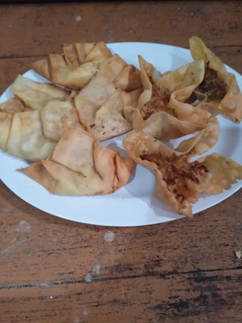 Cara Gampang Membuat Resep  Pangsit Goreng Isi Ayam dan Sayur yang Menggugah Selera, Sempurna