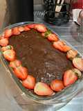 Pavê de morango com leite e chocolate meio amargo