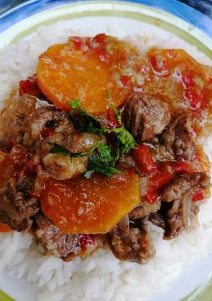 Una foto de Goulash Húngaro