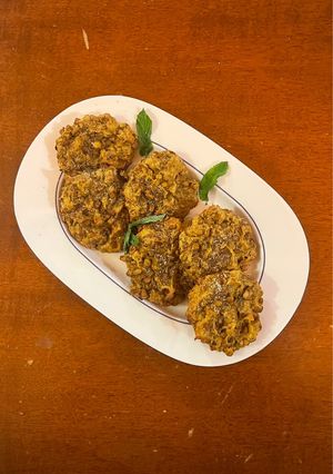 A picture of Lentil and Mint Fritters.