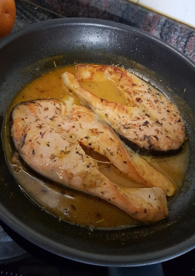 Una foto de Salmón a la naranja