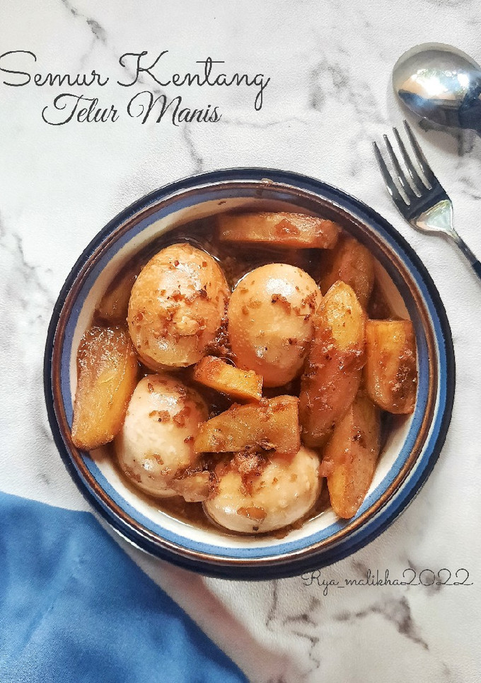 Foto resep Semur Kentang Telur Manis