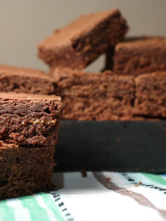 Una foto de Brownie rellenos
