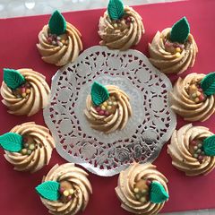 A picture of Ginger, coconut and white chocolate rounds.