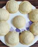 Mini chicken pie
