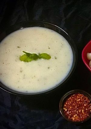 A picture of Cheese white sauce.