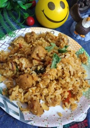 સોયા ચન્કસ તવા પુલાવ (Soya Chunks Tawa Pulao Recipe In Gujarati) રેસીપી મુખ્ય ફોટો