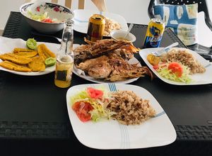 Una foto de Pargo frito - Almuerzo dominguero