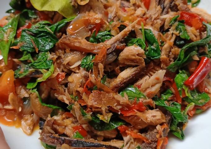 Resep Suwir Tongkol Kemangi Pedas Oleh Ajeng Dwita Cookpad