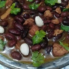 A picture of Lobia Chicken Quorma 😋.