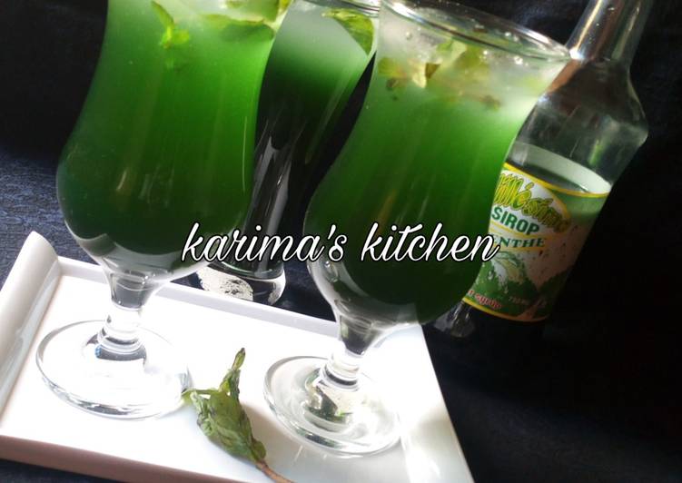 Easiest Way to Prepare Mint lemonade in 32 Minutes for Mom