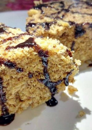 A picture of 5 minute Apple cake.