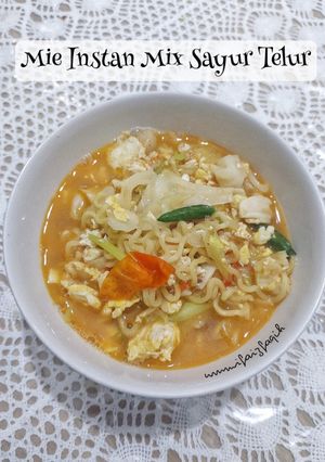Foto resep Mie Instan Mix Sayur Telur