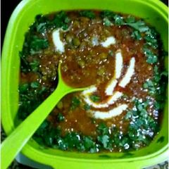 A picture of Mushroom matar in gravy.