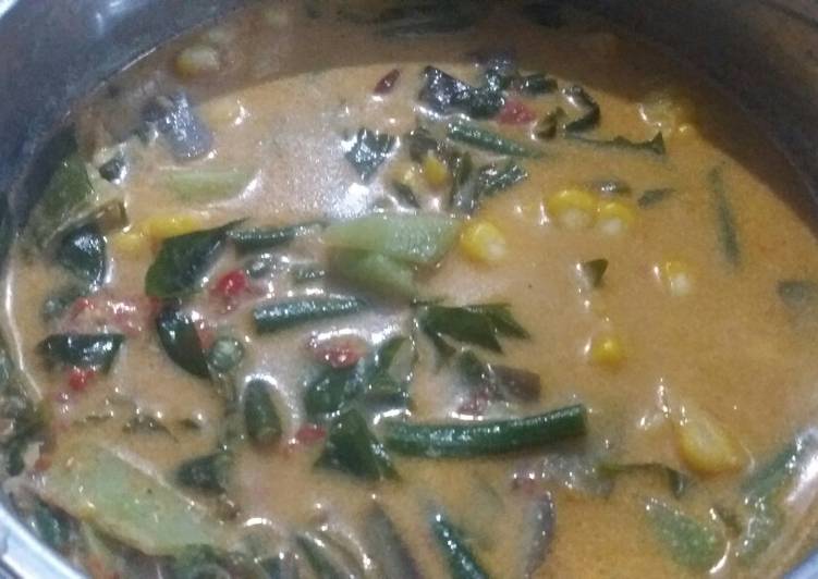 Bumbu Sayur lodeh maknyoss. | Cara Bikin Sayur lodeh maknyoss. Yang Enak Dan Lezat