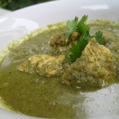 A picture of Green Chicken Gravy.