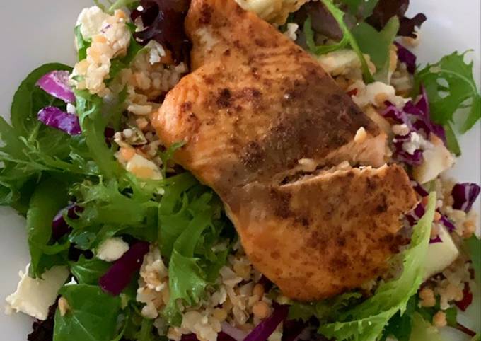 Simple Way to Make Any-night-of-the-week Brown rice and salmon salad