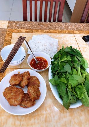 Hình của món Bún chả cốm.