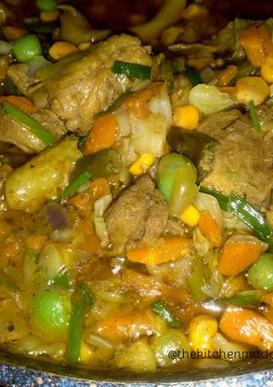 A picture of Curry Chicken Sauce.