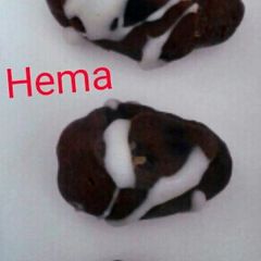 A picture of Dates almond chocolate.