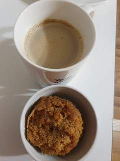 A picture of Peanut butter mug cake in 2 mins.