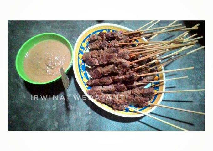 Ini dia! Bagaimana cara membuat Sate Daging Sapi Pedas #kitaberbagi sajian Hari Raya yang gurih