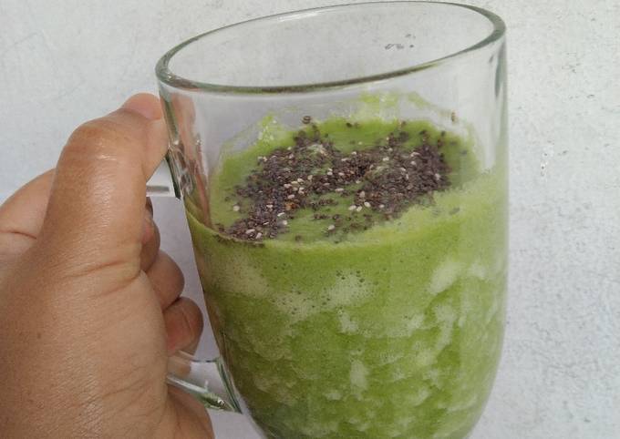 Resep 1. Green smoothies 🥬🍍 yang Sempurna