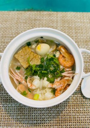 Hình của món Bánh canh hải sản.