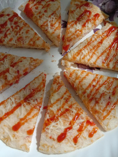 A picture of Cheesy Uttapam.