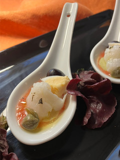 Una foto de Tapa de carpaccio de bacalao con alficoz
