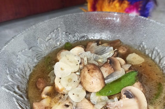 Bagaimana Menyiapkan Tumis Jamur Kancing Enak