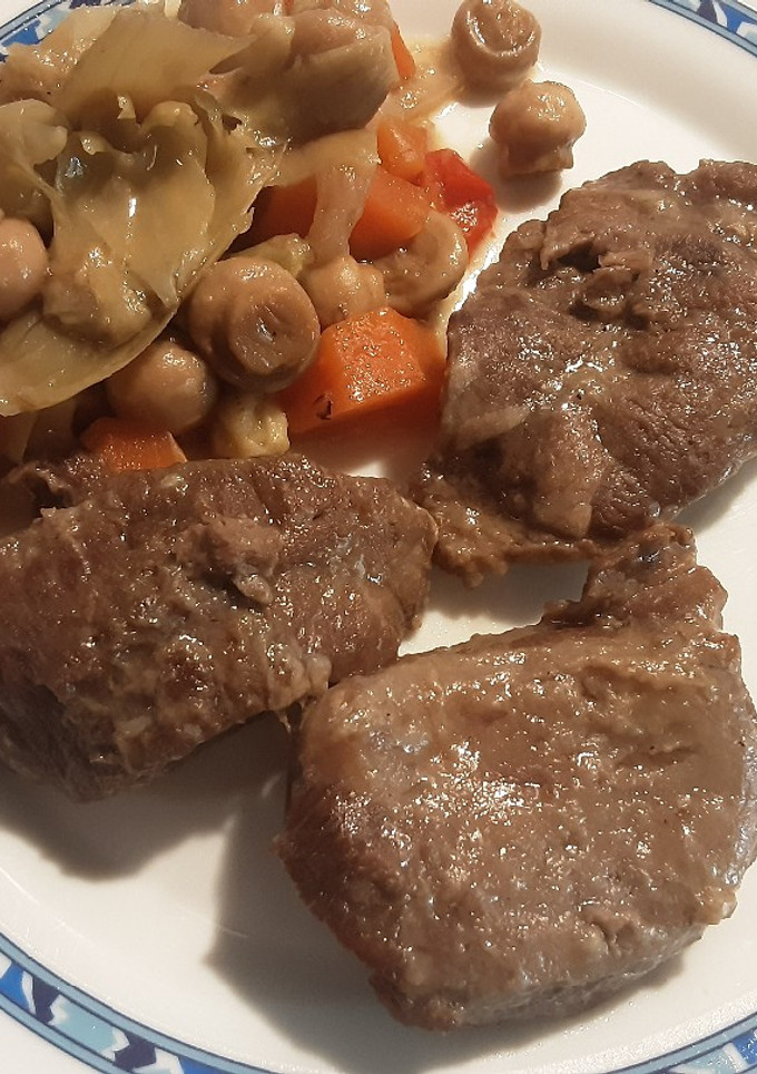 Una foto de Carrilleras de cerdo estofadas