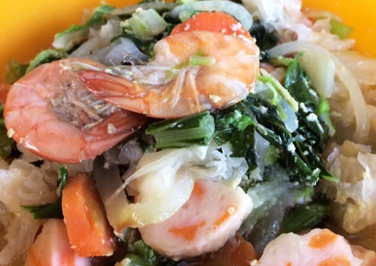 Resep Capjay with jamur kuping putih, udang dan bola2 salmon, Menggugah Selera