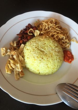 Foto resep Nasi kuning magic com (super gampang)
