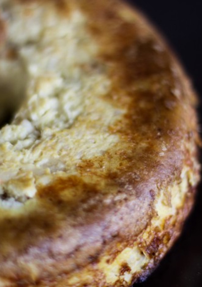 Una foto de Pastel de coliflor y langostinos