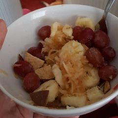 A picture of Breakfast salad.