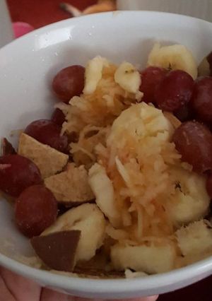 A picture of Breakfast salad.
