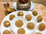 ચુરમાના લાડું (Churama Laddu Recipe In Gujarati)