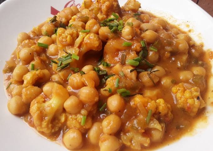 Curry de garbanzos y coliflor??? Receta de Natalie camargo- Cookpad