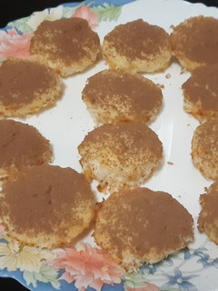 Una foto de Galletas esponjosas de coco y cacao, sin harinas ni azúcares añadidos