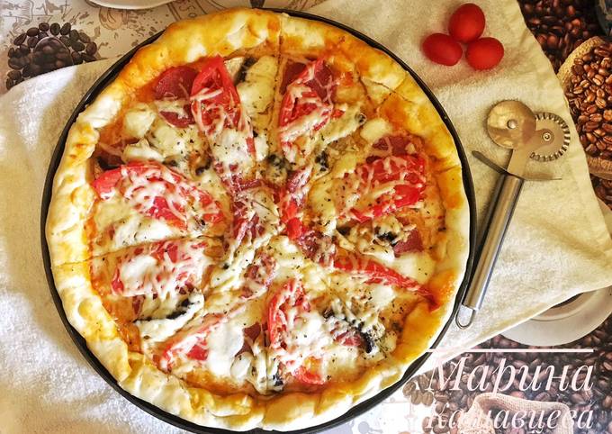 Итальянская пицца с салями и грибами 🍕🤩❤️