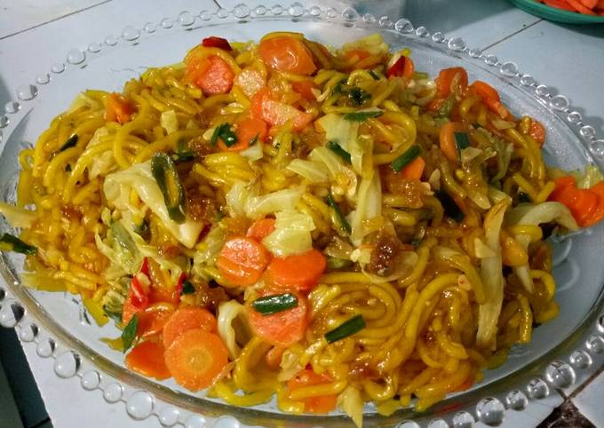 Ternyata begini lho! Bagaimana cara buat Mie Ongol / Mie kenyol / Mie Genyol Goreng 😂 dijamin menggugah selera