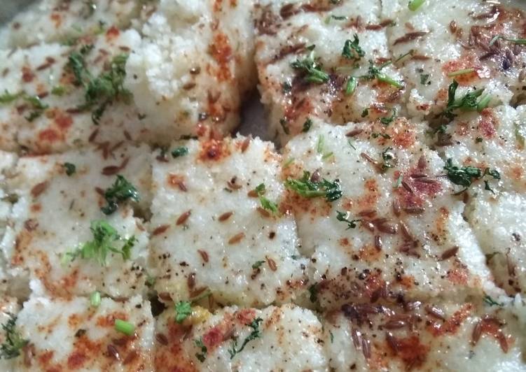 Sweet-Tangy Suji Dhokla (Without Tempering)