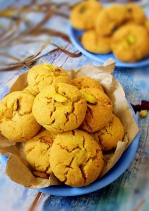 મલ્ટિગ્રેઇન આટા કૂકીઝ (Multigrain Atta Cookies Recipe In Gujarati) રેસીપી મુખ્ય ફોટો