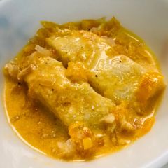 A picture of Pan-Cooked White Fish in Creamy Sauce.
