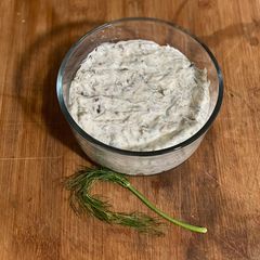 A picture of Fennel Frond Yogurt Sauce.