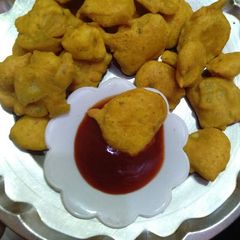 Potato fritters A picture of Potato fritters.