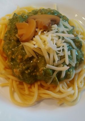 Spenótos-gombás tészta recept fotója