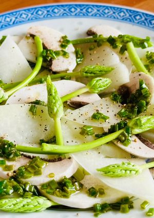 Hình của món 🌱 Salad Su Hào, Nấm & Măng Tây Rừng Sốt Hành Tăm.